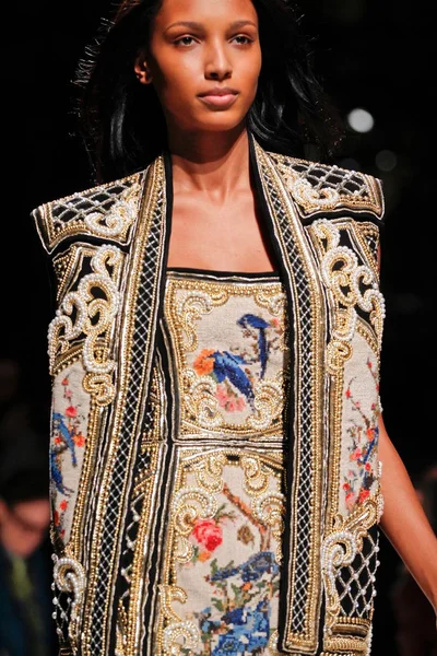 Look 37